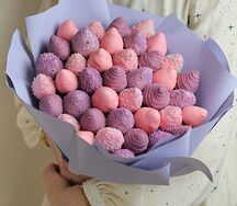 Букет клубники в шоколаде Violett M