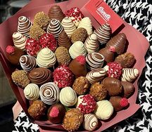 Букет клубники в шоколаде Caramel L