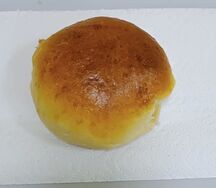 Пирожок с повидлом