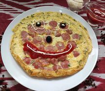 Омлет с сосисками