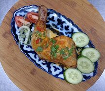 Жареные окорочка с гарниром на выбор