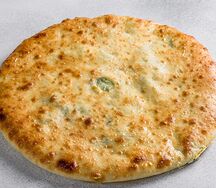 Пирог с сыром и зеленым луком 