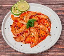 Креветки, жаренные в остром томатном соусе