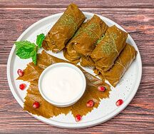 Долма из винoградных листьев