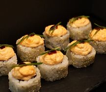 Запеченный с лососем и угрем