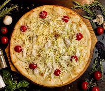Пицца Цезарь с курицей