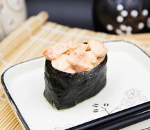 Гункан с креветкой