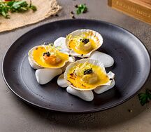 Морской гребешок с соусом сабален
