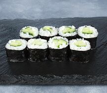 Ролл с огурцом