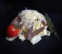 Паста Феттучини с говядиной