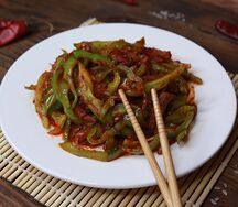 Перец, жаренный с мясом