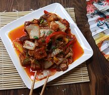 Кимчи, жаренный с мясом