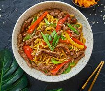 Вок с говядиной (Яичная лапша)