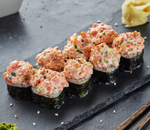 Ролл Запеченный с лососем