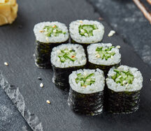 Ролл с огурцом