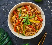 Вок с курицей