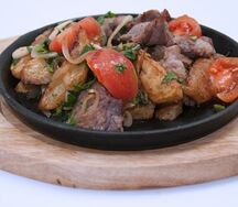 Оджахури на сковородке говядина вырезка