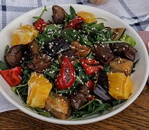 Тёплый салат с куриной печенью