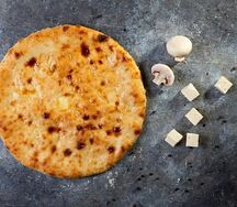 Осетинский пирог с сыром и грибами