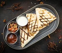 Кесадилья с курицей