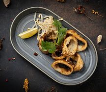 Кальмары с черным перцем 