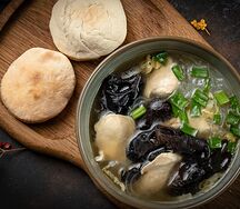 Куриный суп с грибами шиитаке