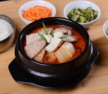 Кимчи тиге с говядиной