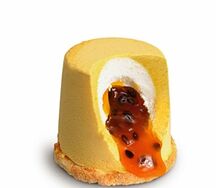 Пирожное Манго-маракуйя