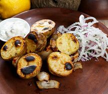 Картофель на мангале с курдючным салом