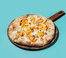 Пицца Хурма рикотта