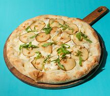 Пицца Груша горгонзола