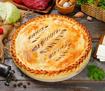 Осетинский пирог с говядиной, капустой и сыром