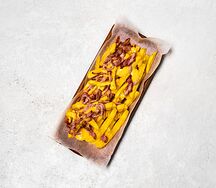 Фри с беконом под сырным соусом