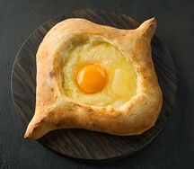 Хачапури по-аджарски