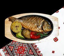 Дорадо 1 шт. с овощами гриль