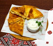 Плацинда с брынзой