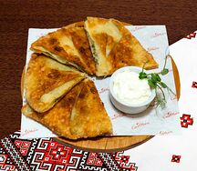 Плацинда с картофелем и зеленью