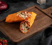 Шаурма из курицы в сырном лаваше