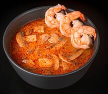 Том ям с креветками