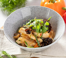 Рисовая лапша с курицей