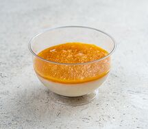 Панакота с пюре манго