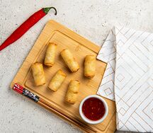 Спринг-ролл с лососем