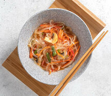 Рисовая лапша с овощами