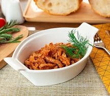 Скоблянка из свинины с картофелем по-деревенски и маринованными огурчиками