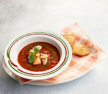 Томатный суп с морепродуктами