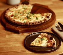 Пицца Quattro Formaggi