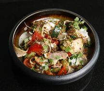 Теплый салат-гриль с копченой грудинкой