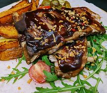 Свиные рёбра BBQ с картофелем