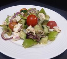 Салат греческий