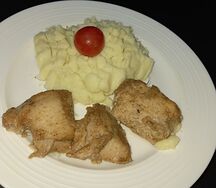 Шашлык из курицы с картофельным пюре